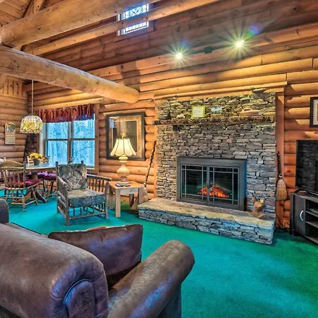 Gatlinburg Log Cabin With Hot Tub And Mountain Views! Exterior photo