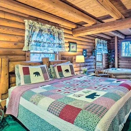 Gatlinburg Log Cabin With Hot Tub And Mountain Views! Exterior photo