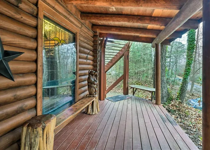 Gatlinburg Log Cabin With Hot Tub And Mountain Views!